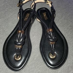 Flat holly sandal Michael  Kors  size 5